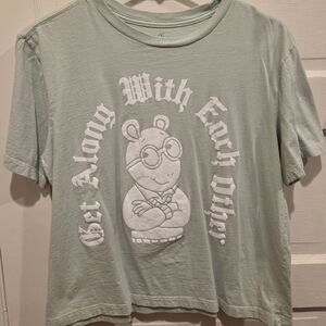 Arthur The Aarvark "GET ALONG WITH EACH OTHER" Light Olive Green Tee.  Size L.